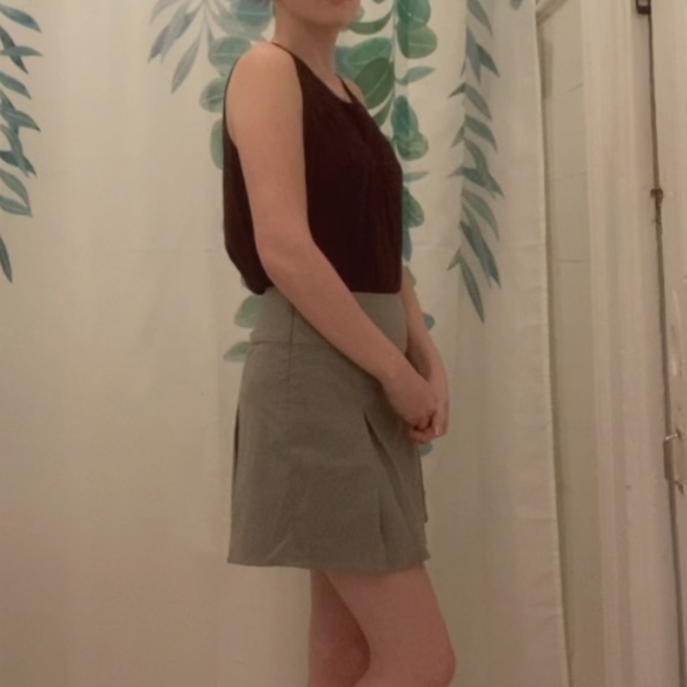 Maroon top from Gap.